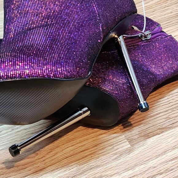 🔥NWT Nine West Iridescent Fuchsia "Tryin" Silver Stiletto Booties Size 7 - Picture 10 of 16